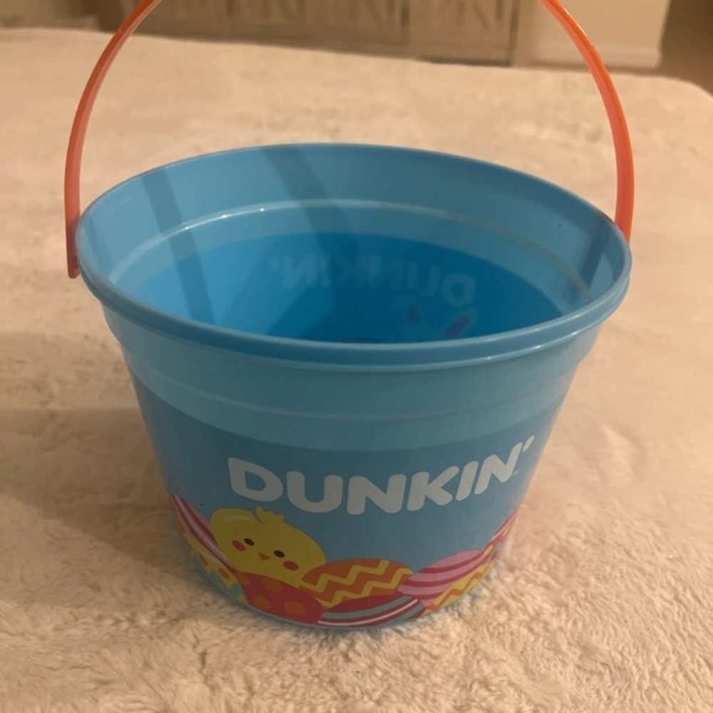 Dunkin Donuts 2025 Easter Munchkin Bucket New No Lid Bonus 6 Plastic Eggs